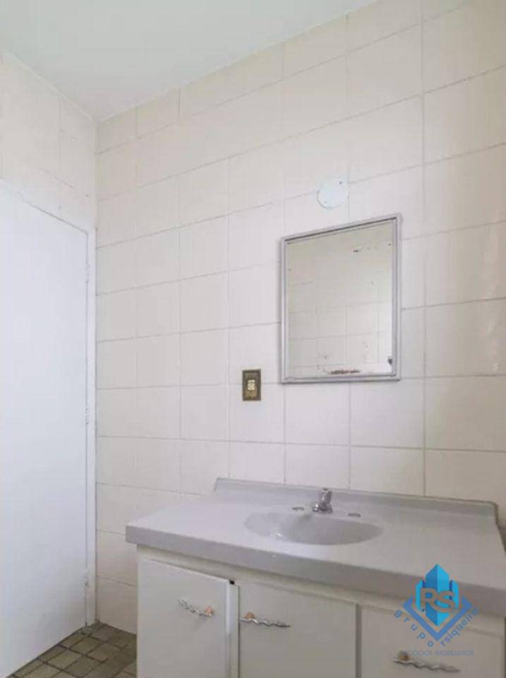 Sobrado à venda e aluguel com 5 quartos, 264m² - Foto 12