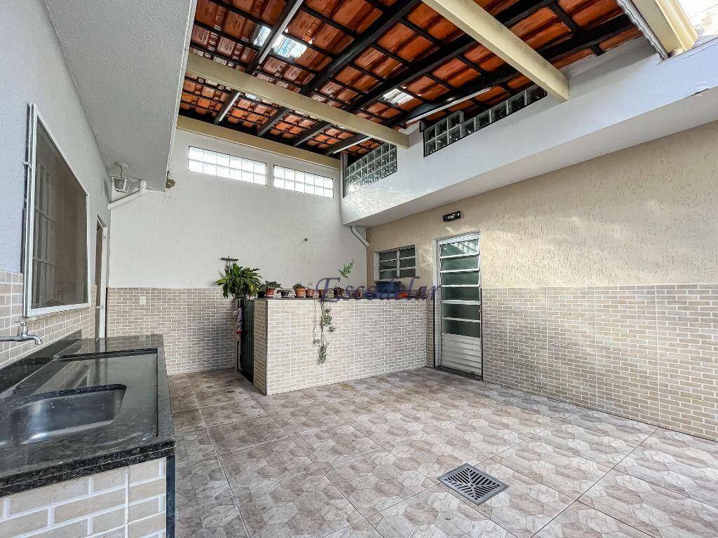 Casa à venda com 3 quartos, 248m² - Foto 35