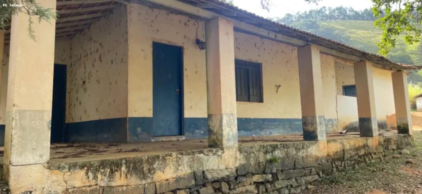Sítio à venda com 3 quartos, 150m² - Foto 1