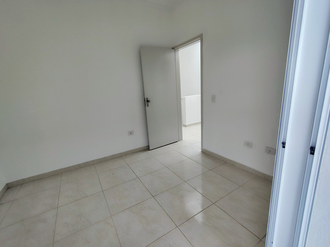 Casa à venda com 2 quartos, 60m² - Foto 10
