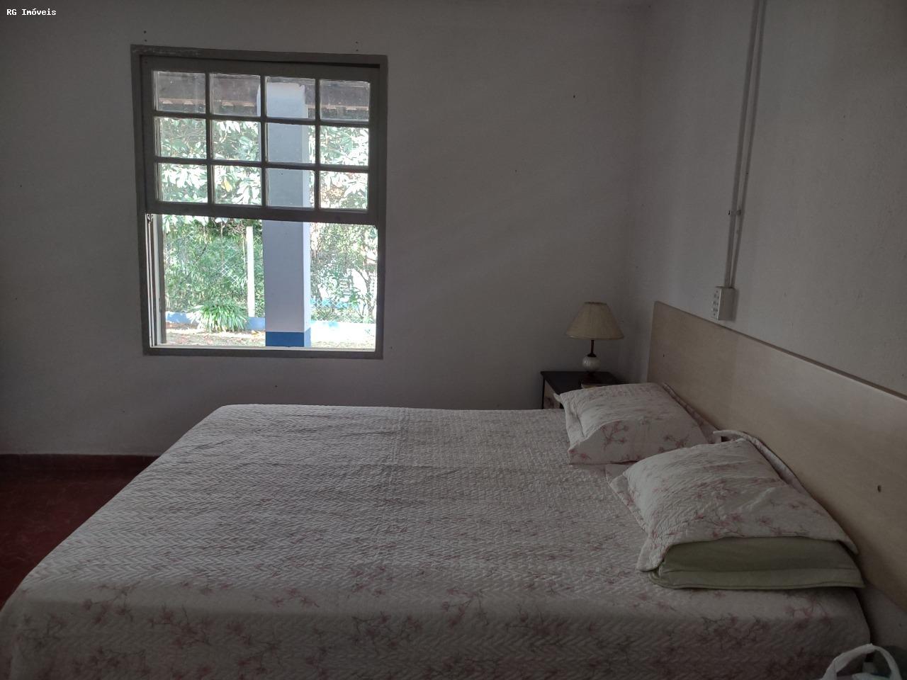 Sítio à venda com 3 quartos, 220m² - Foto 25