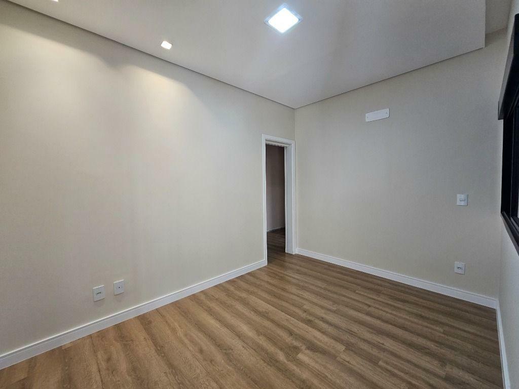 Casa de Condomínio à venda com 3 quartos, 209m² - Foto 19