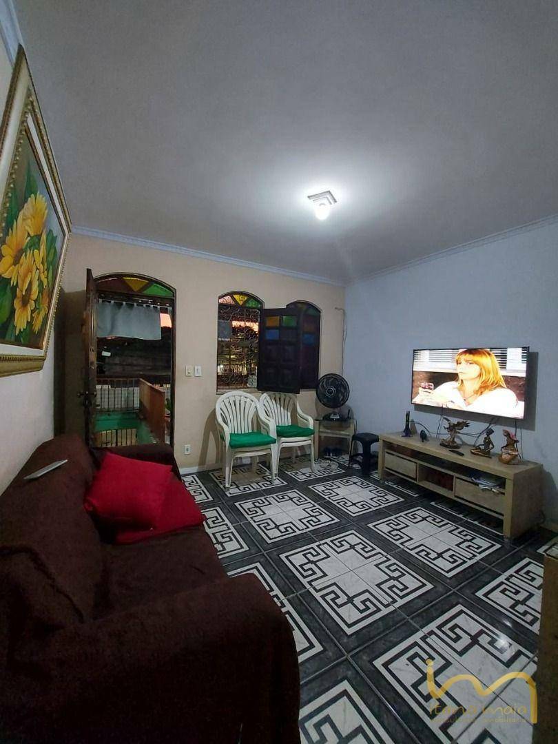 Casa à venda com 2 quartos, 90m² - Foto 4