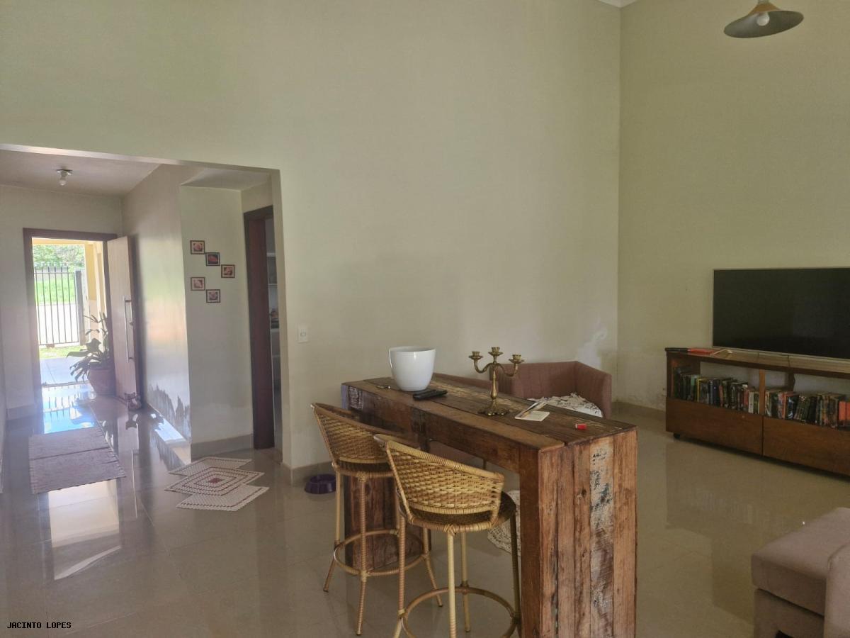 Casa de Condomínio à venda com 3 quartos, 250m² - Foto 10