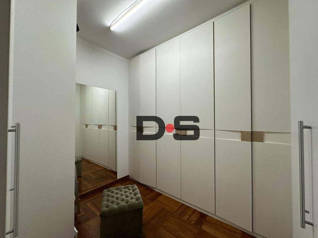 Casa à venda com 3 quartos, 312m² - Foto 11