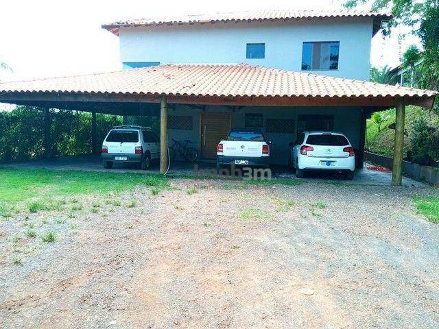 Chácara à venda com 5 quartos, 450m² - Foto 1