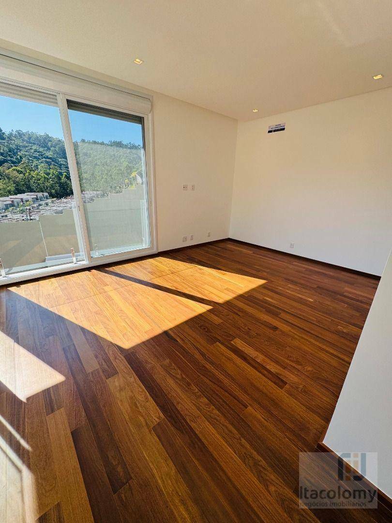 Casa de Condomínio à venda com 4 quartos, 625m² - Foto 35