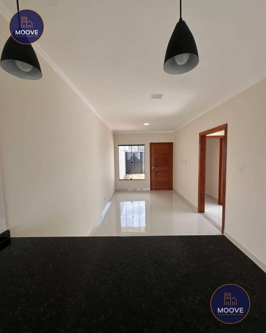 Casa à venda com 2 quartos, 70m² - Foto 5