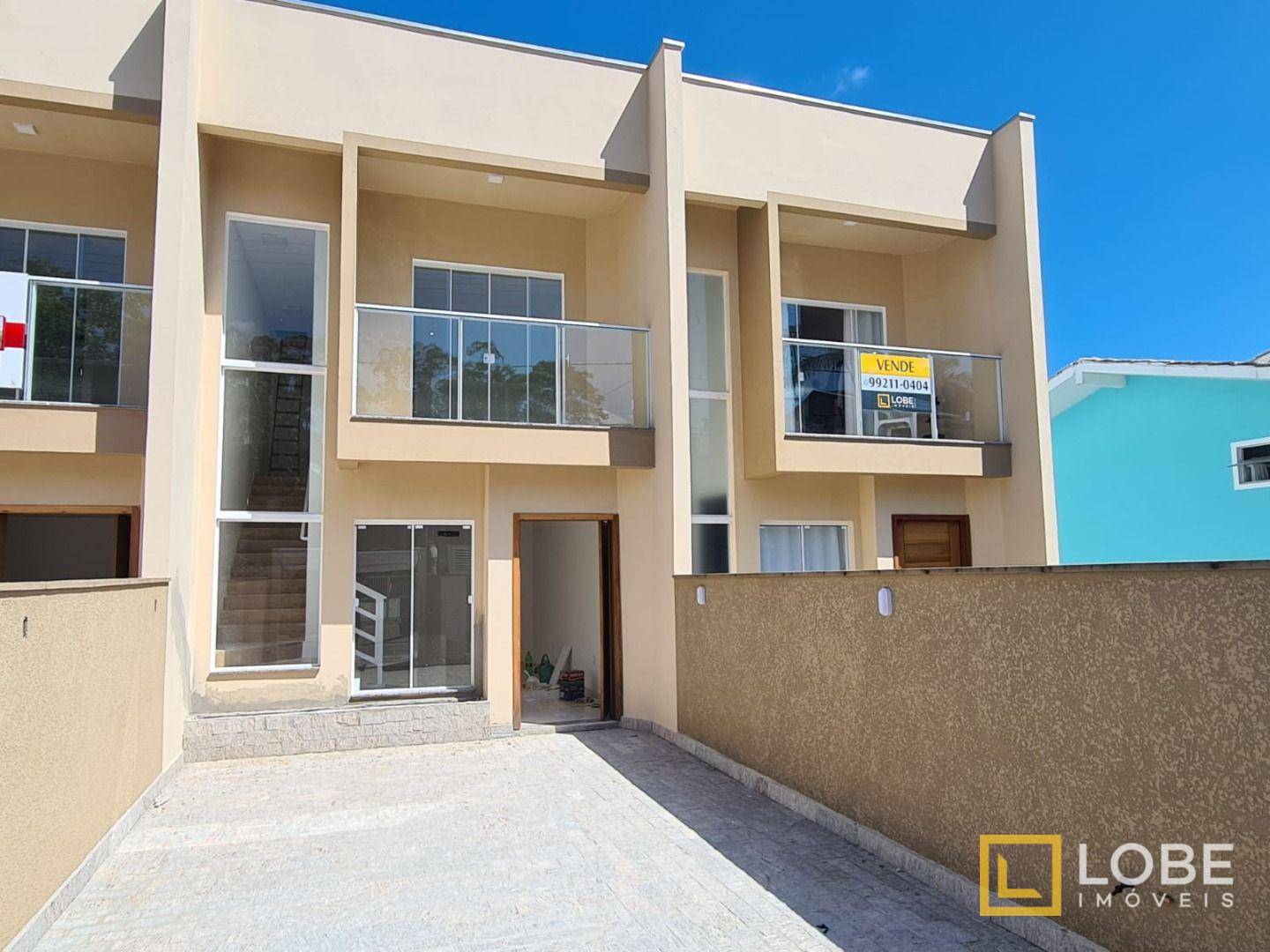 Sobrado à venda com 2 quartos, 114m² - Foto 1