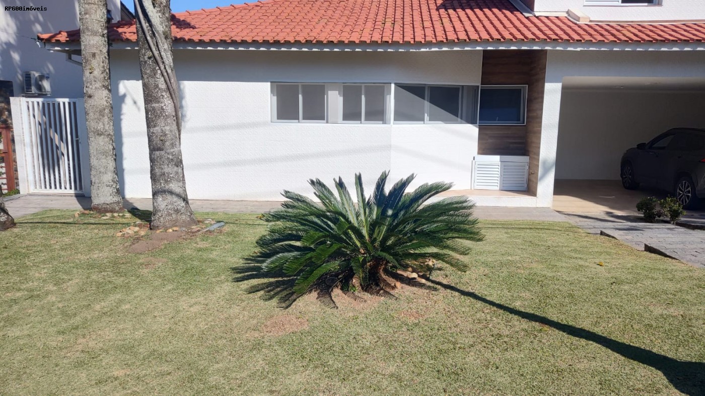 Casa para alugar com 4 quartos, 560m² - Foto 11
