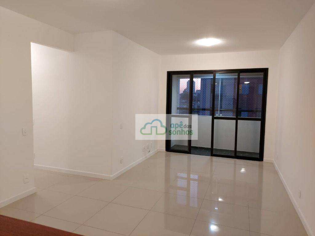 Apartamento para alugar com 2 quartos, 70m² - Foto 1