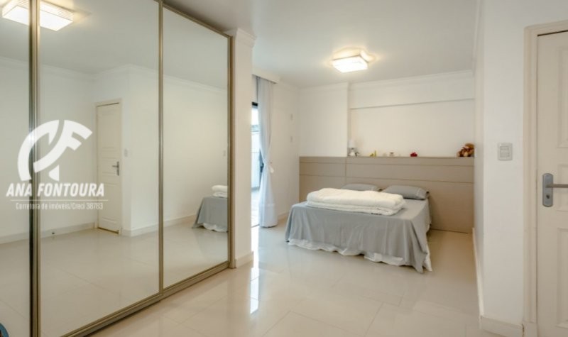 Apartamento à venda com 3 quartos, 230m² - Foto 6