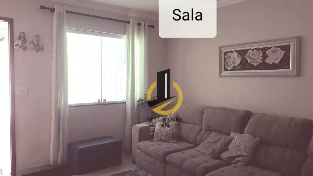 Casa à venda com 3 quartos, 160m² - Foto 1