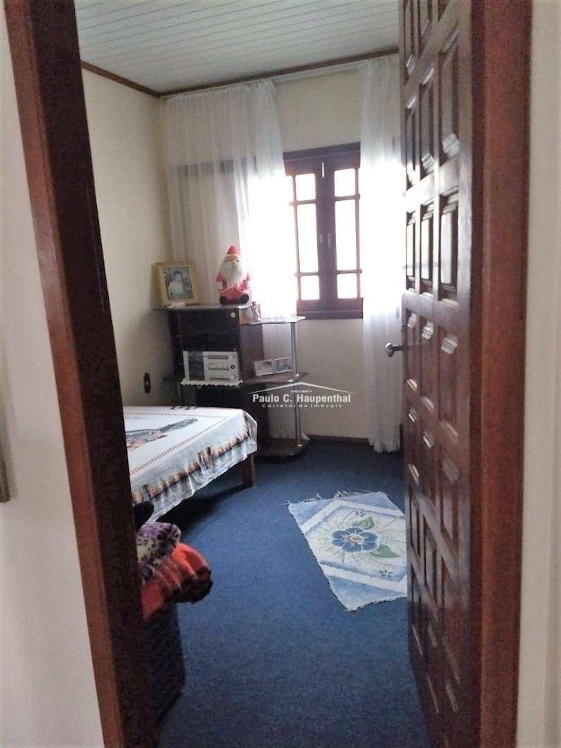 Casa à venda com 4 quartos, 212m² - Foto 14