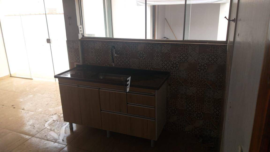 Casa para alugar com 4 quartos, 340m² - Foto 13