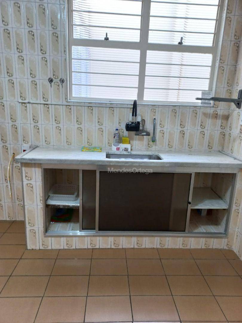 Apartamento para alugar com 2 quartos, 65m² - Foto 17