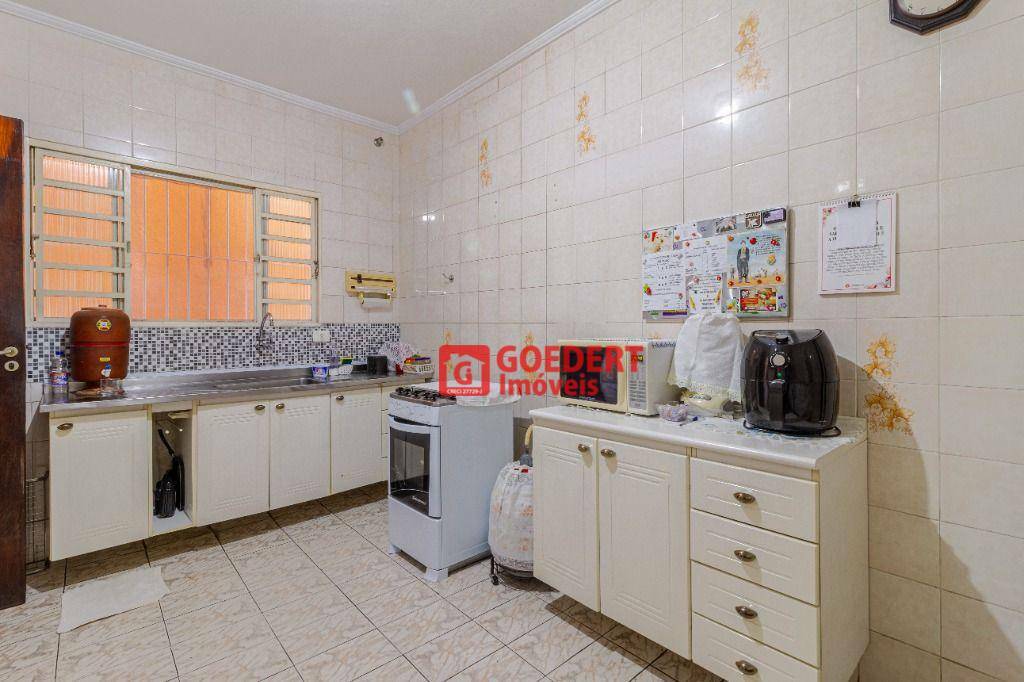 Sobrado à venda com 3 quartos, 248m² - Foto 13