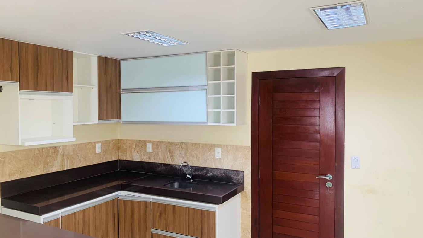 Casa para alugar com 2 quartos, 300m² - Foto 5