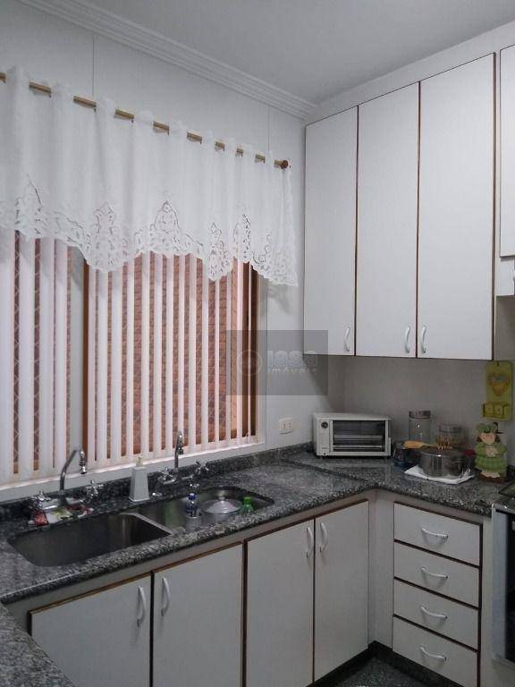 Apartamento à venda com 3 quartos, 260m² - Foto 7