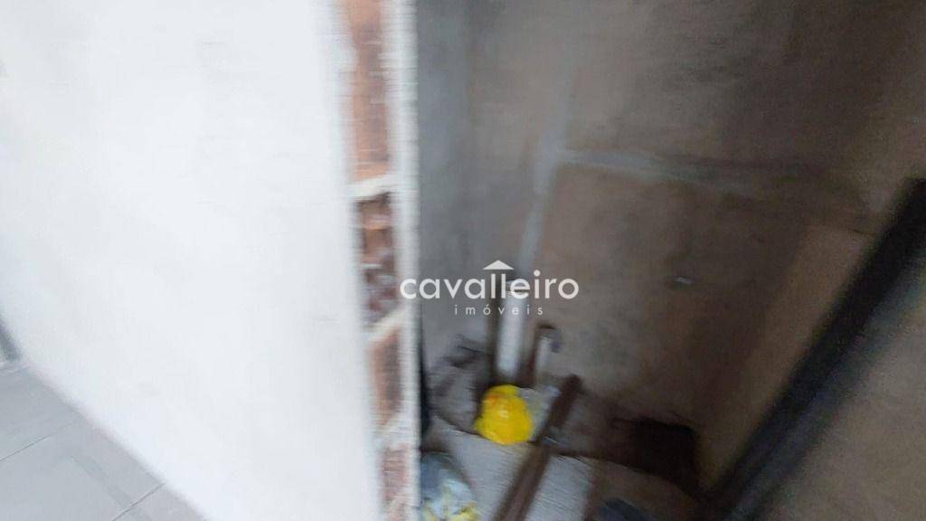 Casa de Condomínio à venda com 3 quartos, 360m² - Foto 35