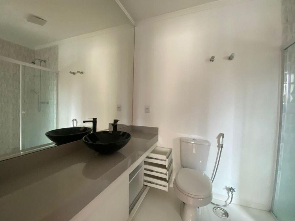 Apartamento à venda com 3 quartos, 157m² - Foto 29