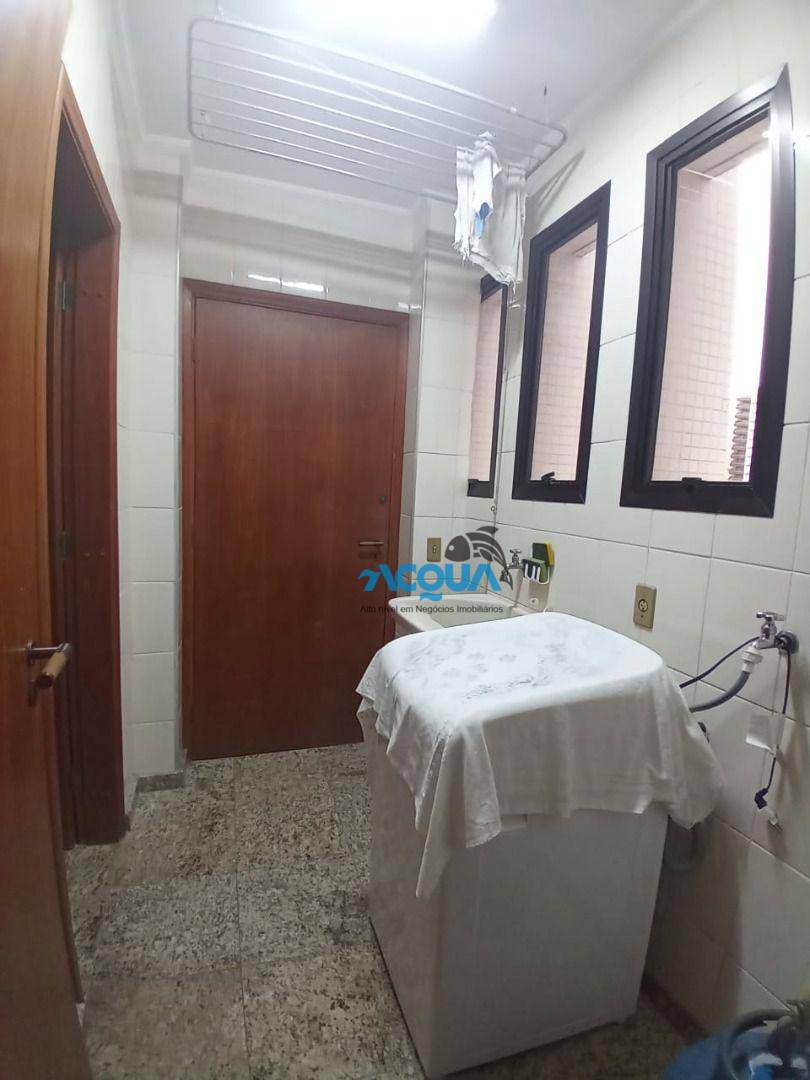 Apartamento à venda com 3 quartos, 170m² - Foto 15