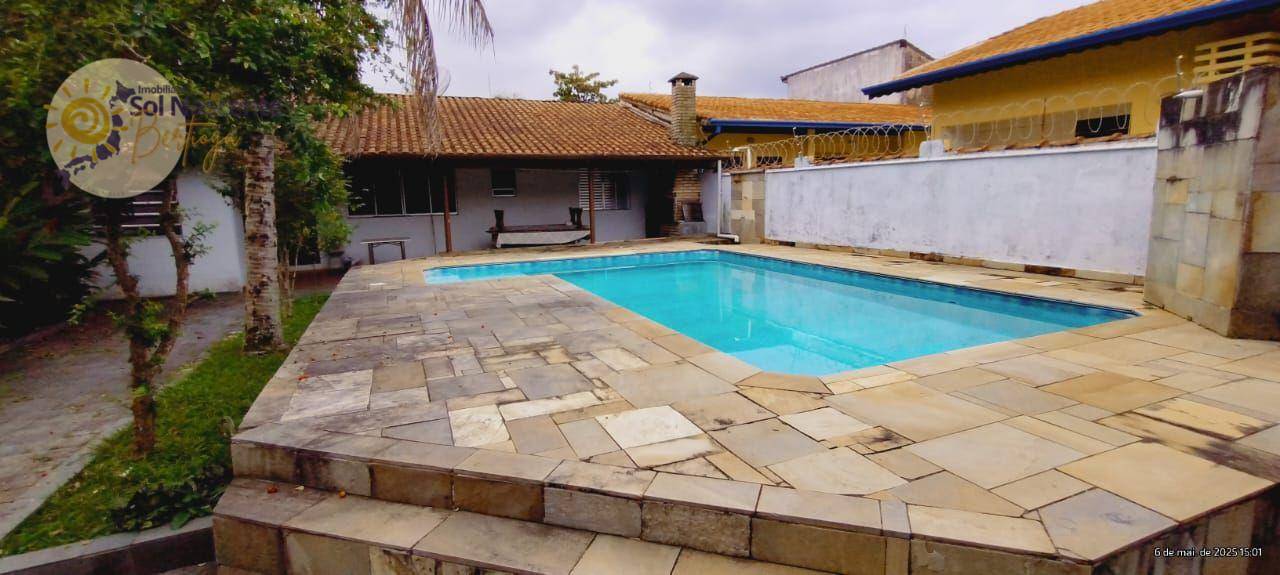 Casa para alugar com 3 quartos, 240m² - Foto 12