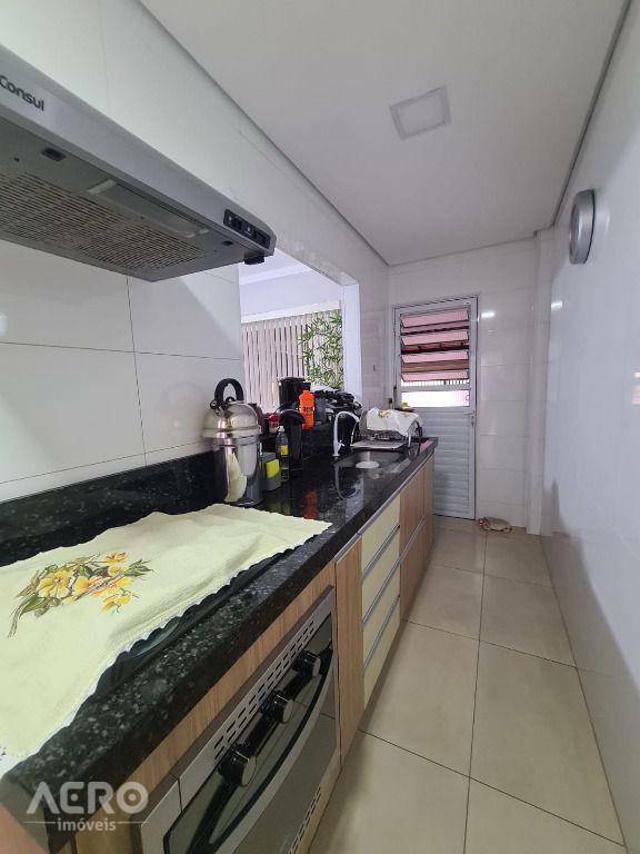 Casa à venda com 3 quartos, 248m² - Foto 19