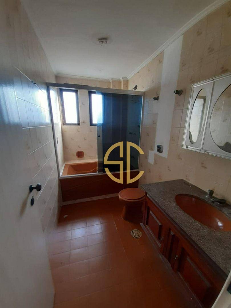 Apartamento à venda com 3 quartos, 168m² - Foto 13