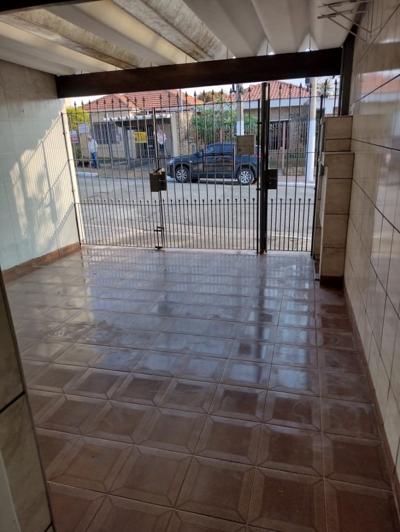 Sobrado à venda com 2 quartos, 70m² - Foto 3