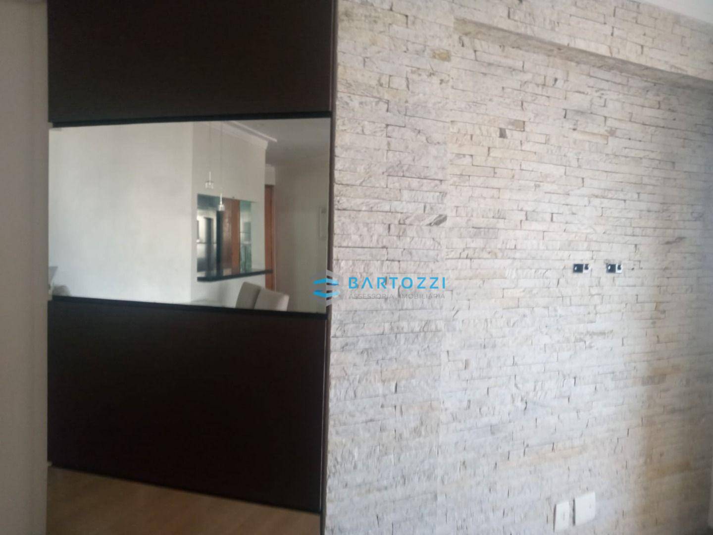 Apartamento à venda com 2 quartos, 70m² - Foto 13