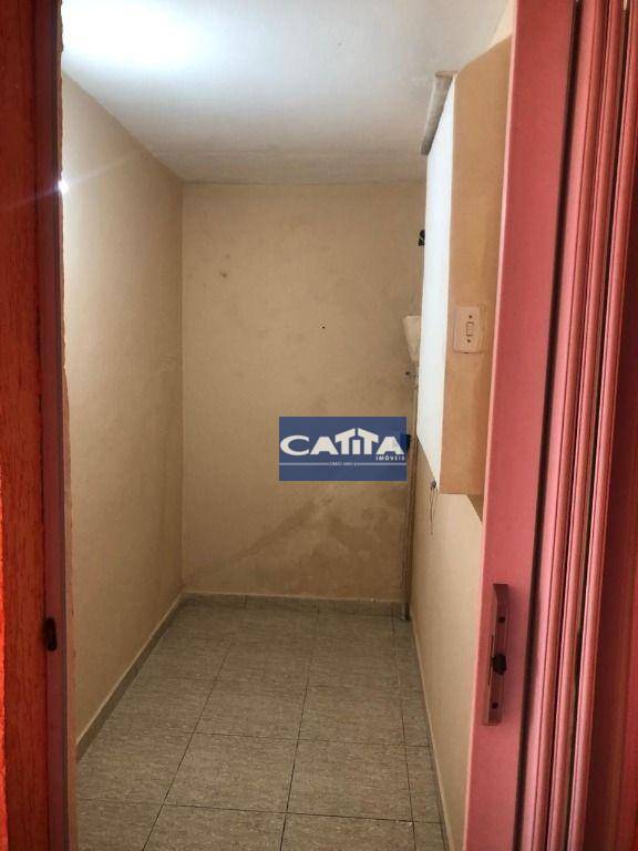 Casa para alugar com 2 quartos, 100m² - Foto 10