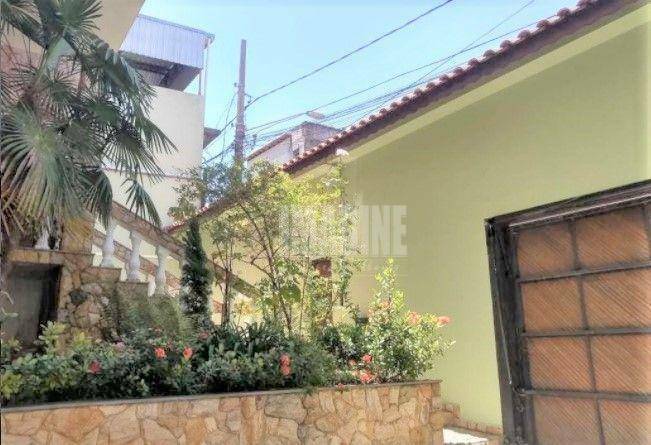 Sobrado à venda com 6 quartos, 250m² - Foto 1