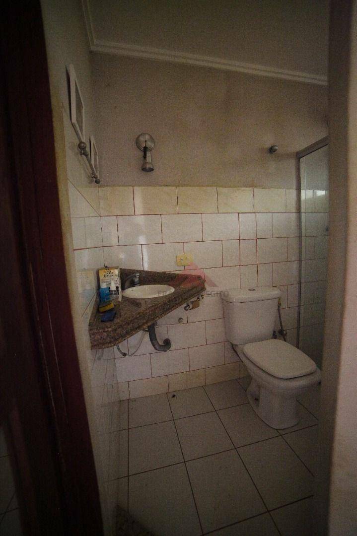 Casa de Condomínio à venda com 7 quartos, 412m² - Foto 20