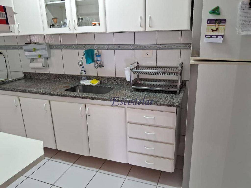 Apartamento à venda com 3 quartos, 73m² - Foto 4