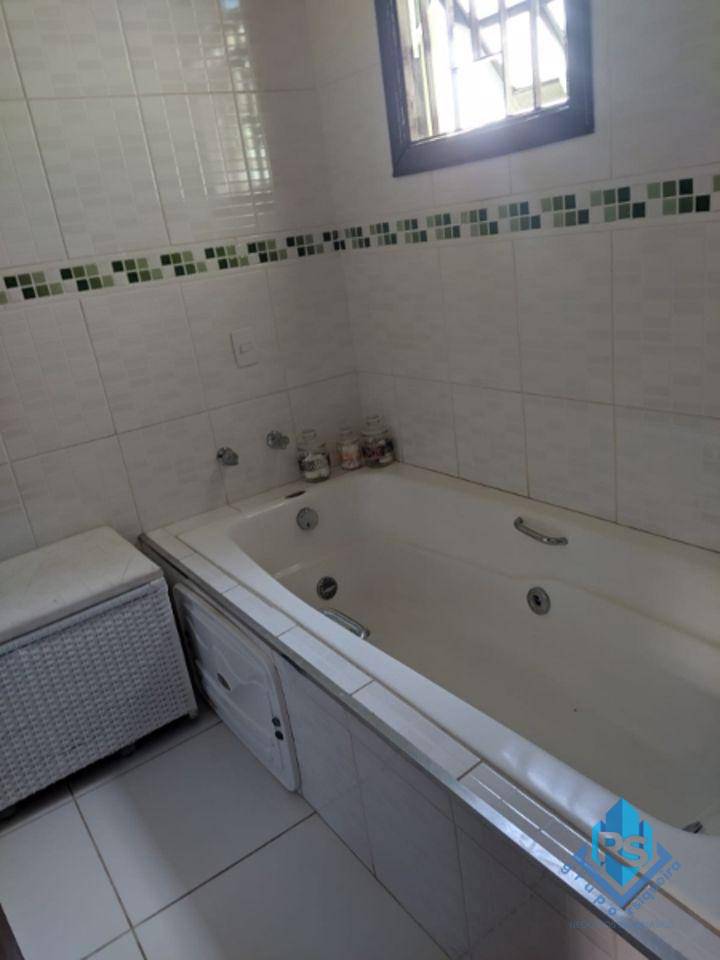 Sobrado à venda com 5 quartos, 250m² - Foto 24