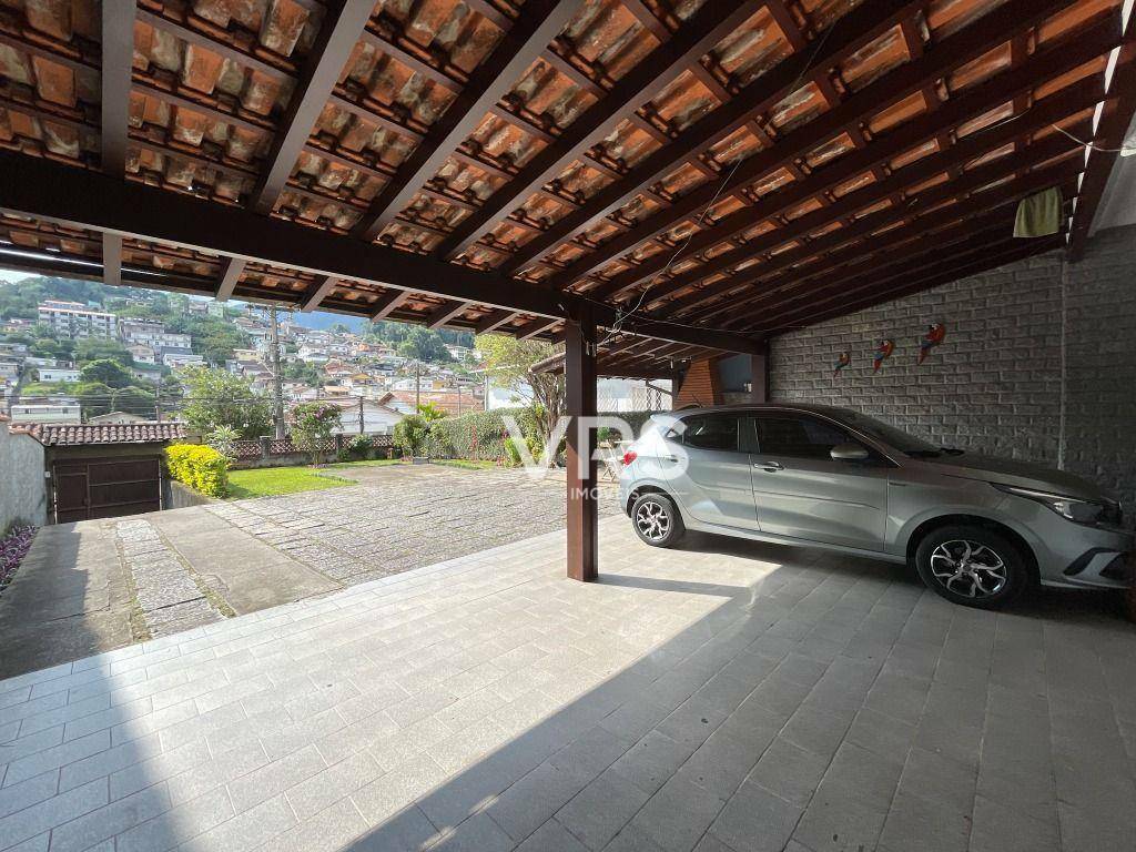 Casa à venda com 3 quartos, 238m² - Foto 5