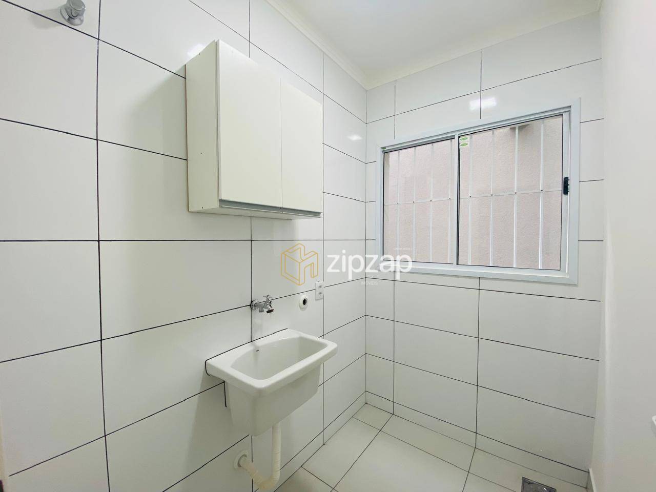 Casa para alugar com 2 quartos, 50m² - Foto 11