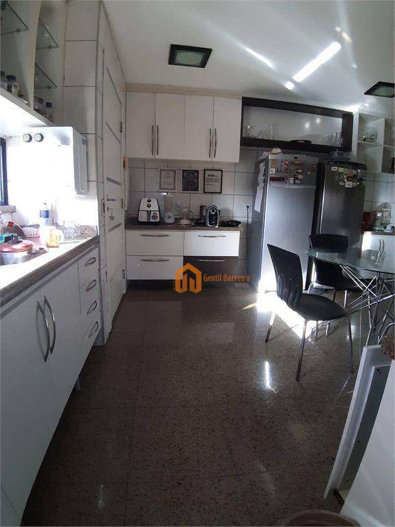 Apartamento à venda com 4 quartos, 275m² - Foto 13