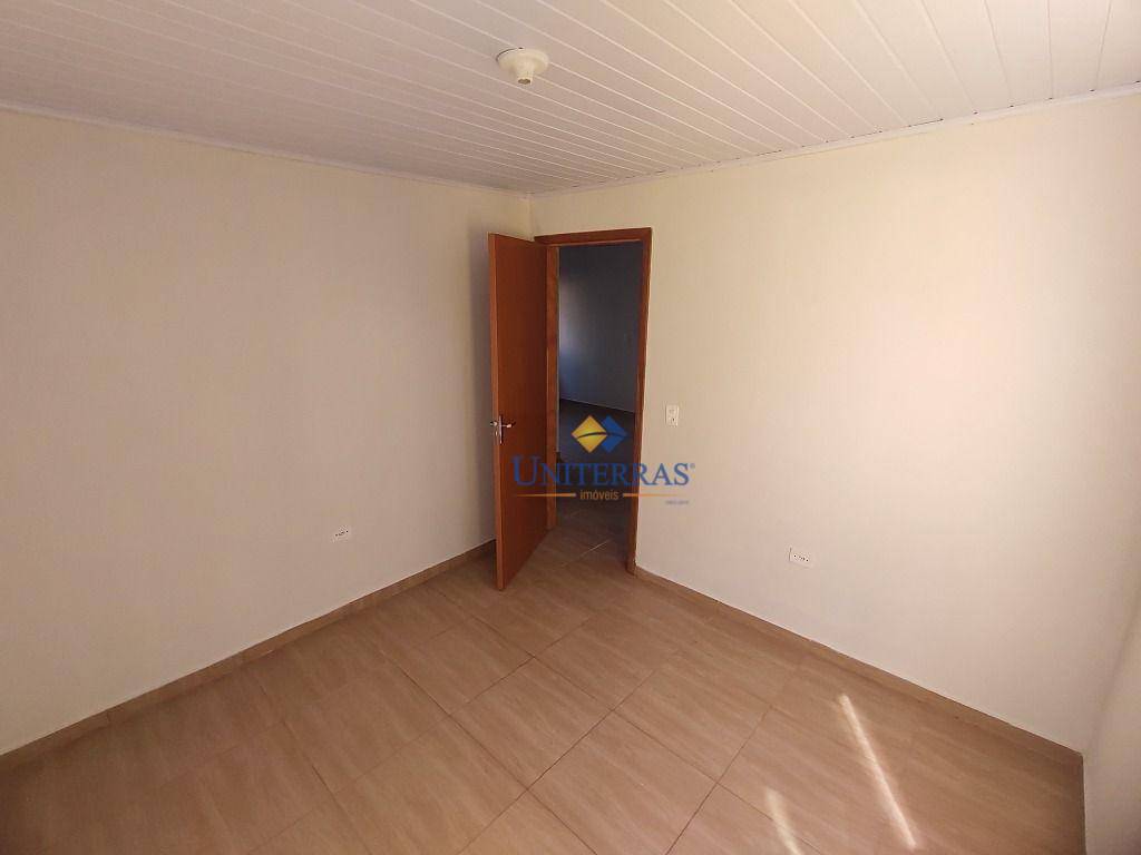 Casa para alugar com 2 quartos, 45m² - Foto 19