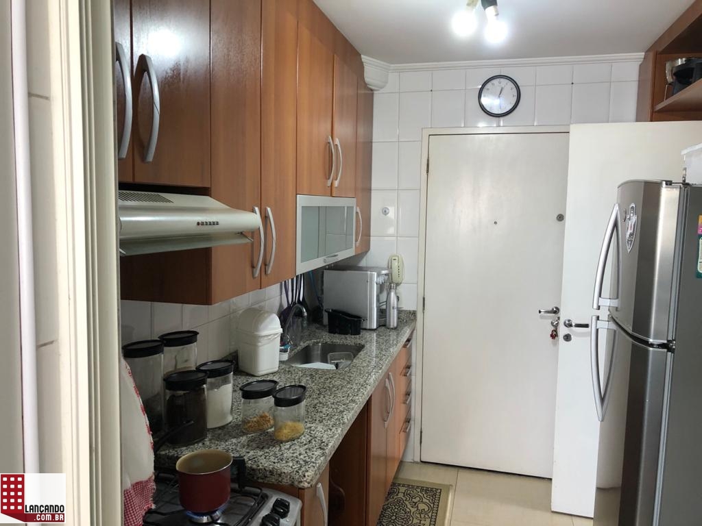 Apartamento à venda com 3 quartos, 97m² - Foto 9