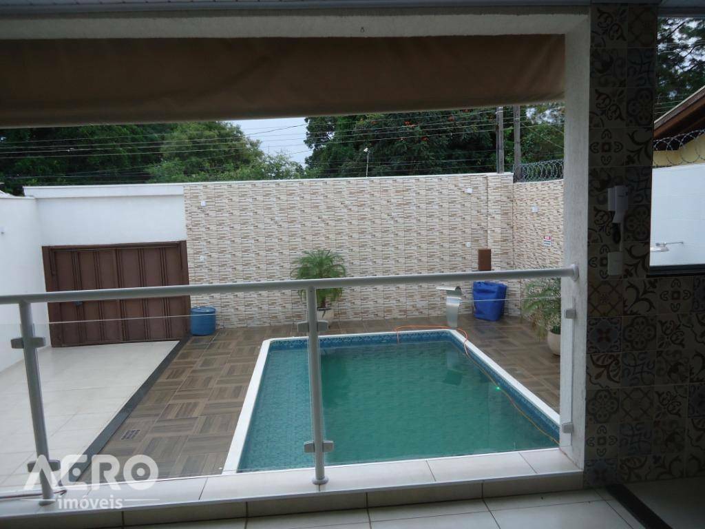 Casa à venda com 3 quartos, 200m² - Foto 13