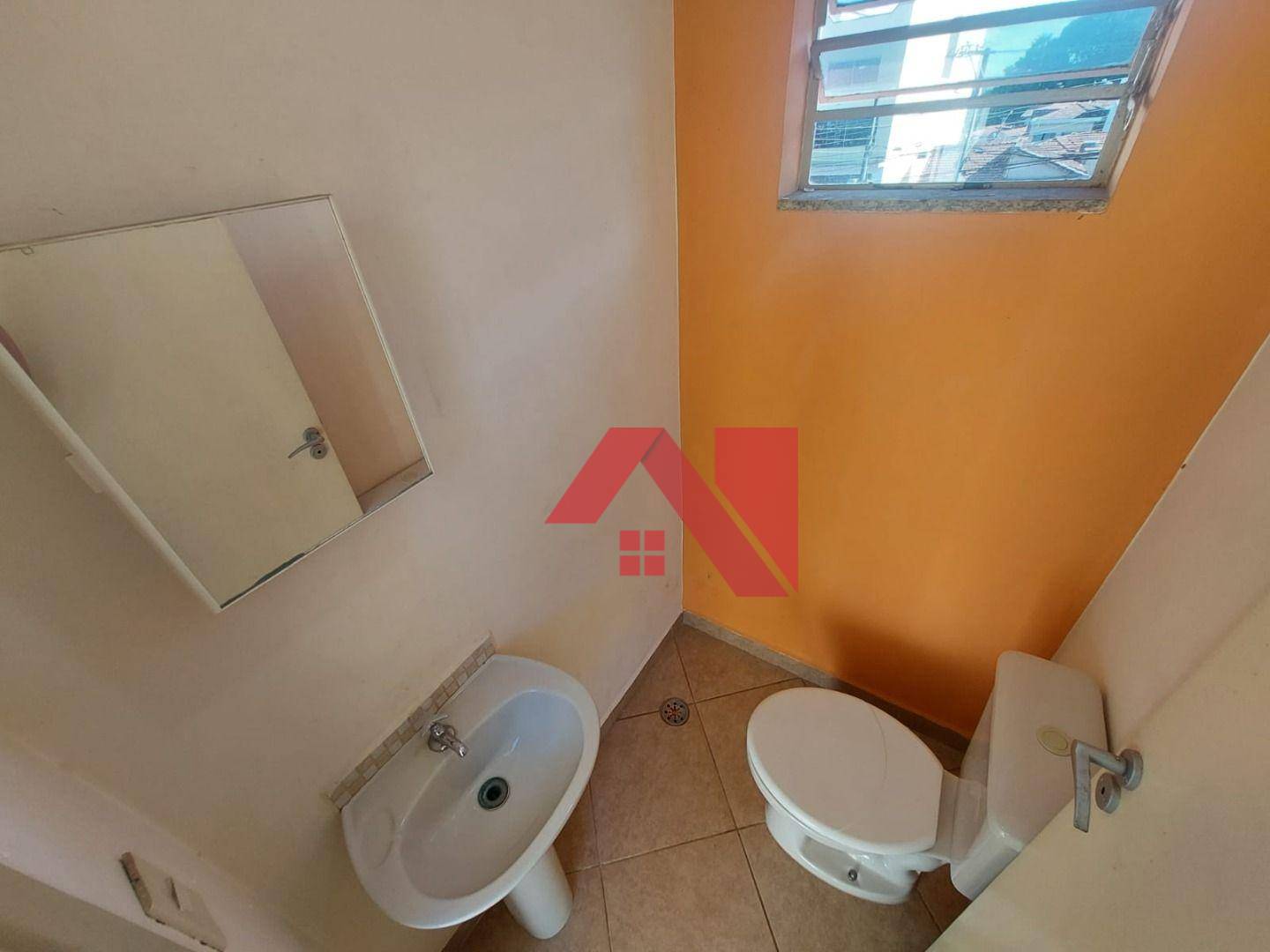 Casa para alugar com 5 quartos, 248m² - Foto 3