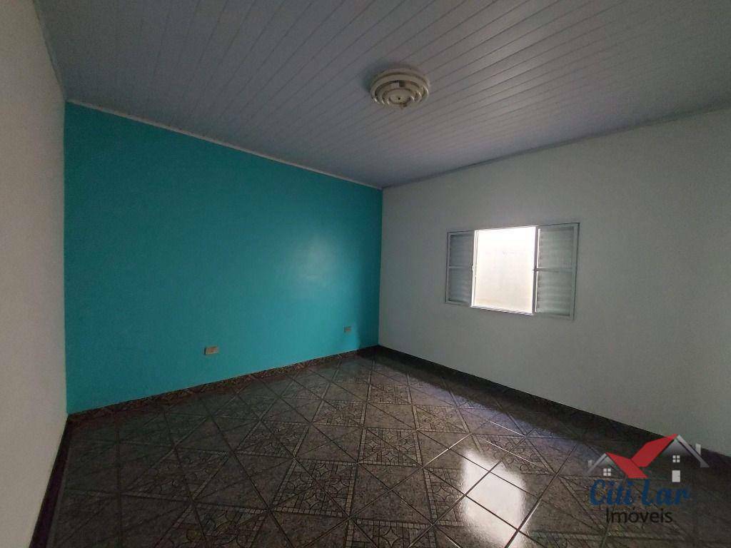 Casa para alugar com 2 quartos, 150m² - Foto 5