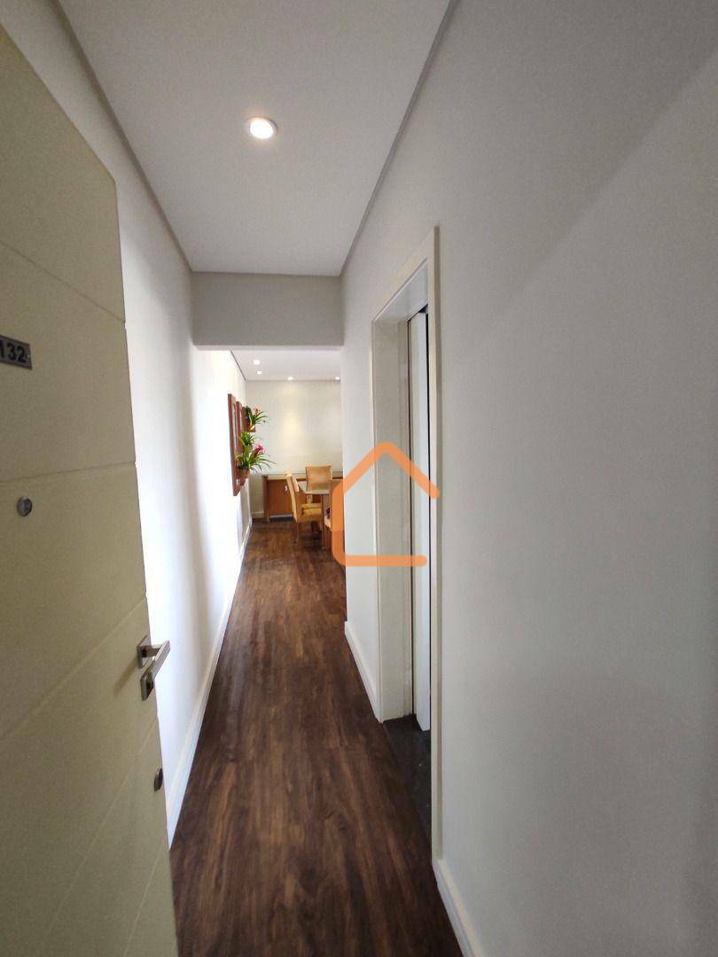 Apartamento à venda com 3 quartos, 157m² - Foto 8