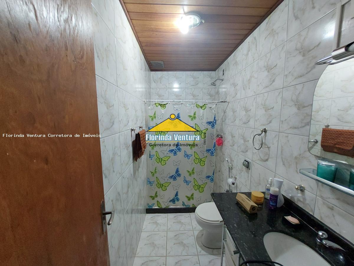 Casa de Condomínio à venda com 4 quartos, 240m² - Foto 25