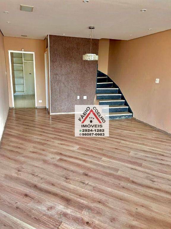 Sobrado à venda com 2 quartos, 126m² - Foto 1