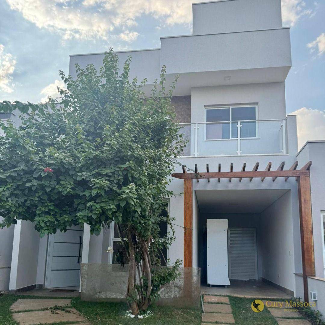 Casa de Condomínio para alugar com 3 quartos, 174m² - Foto 1