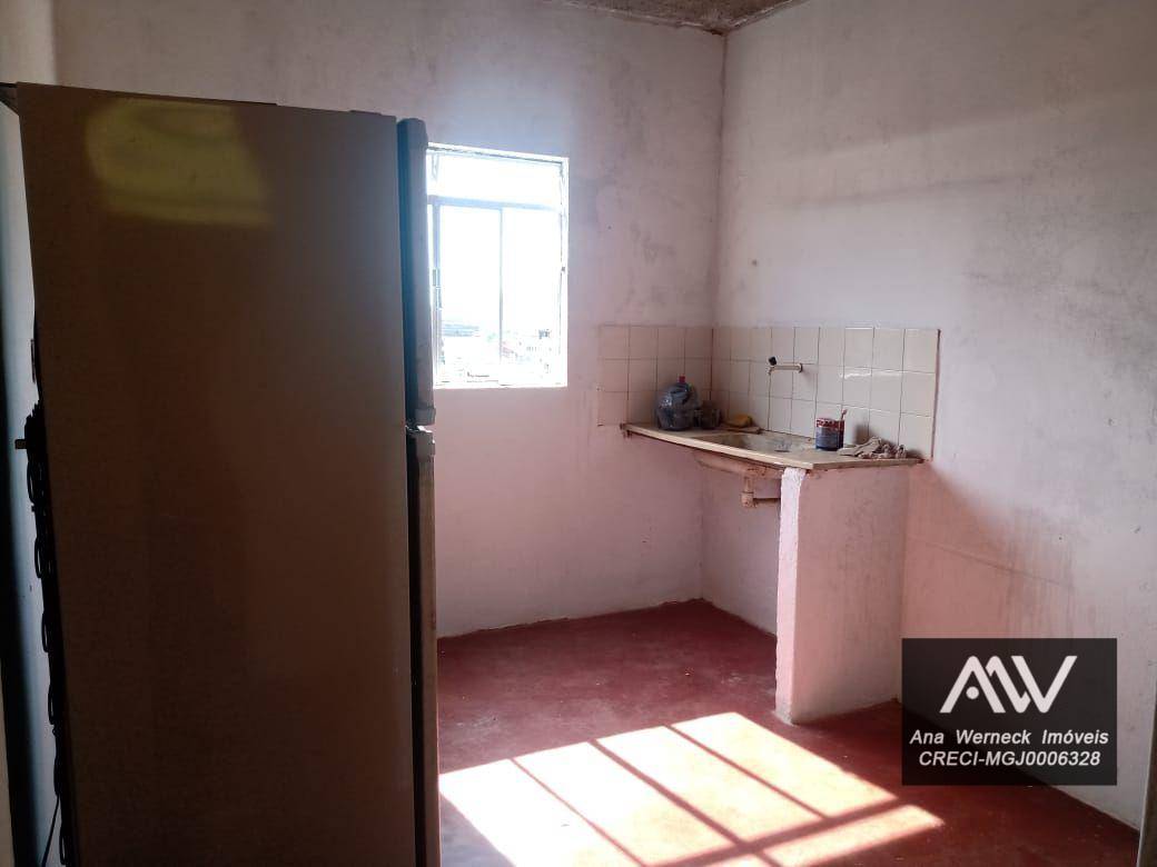 Casa à venda com 5 quartos, 200m² - Foto 15