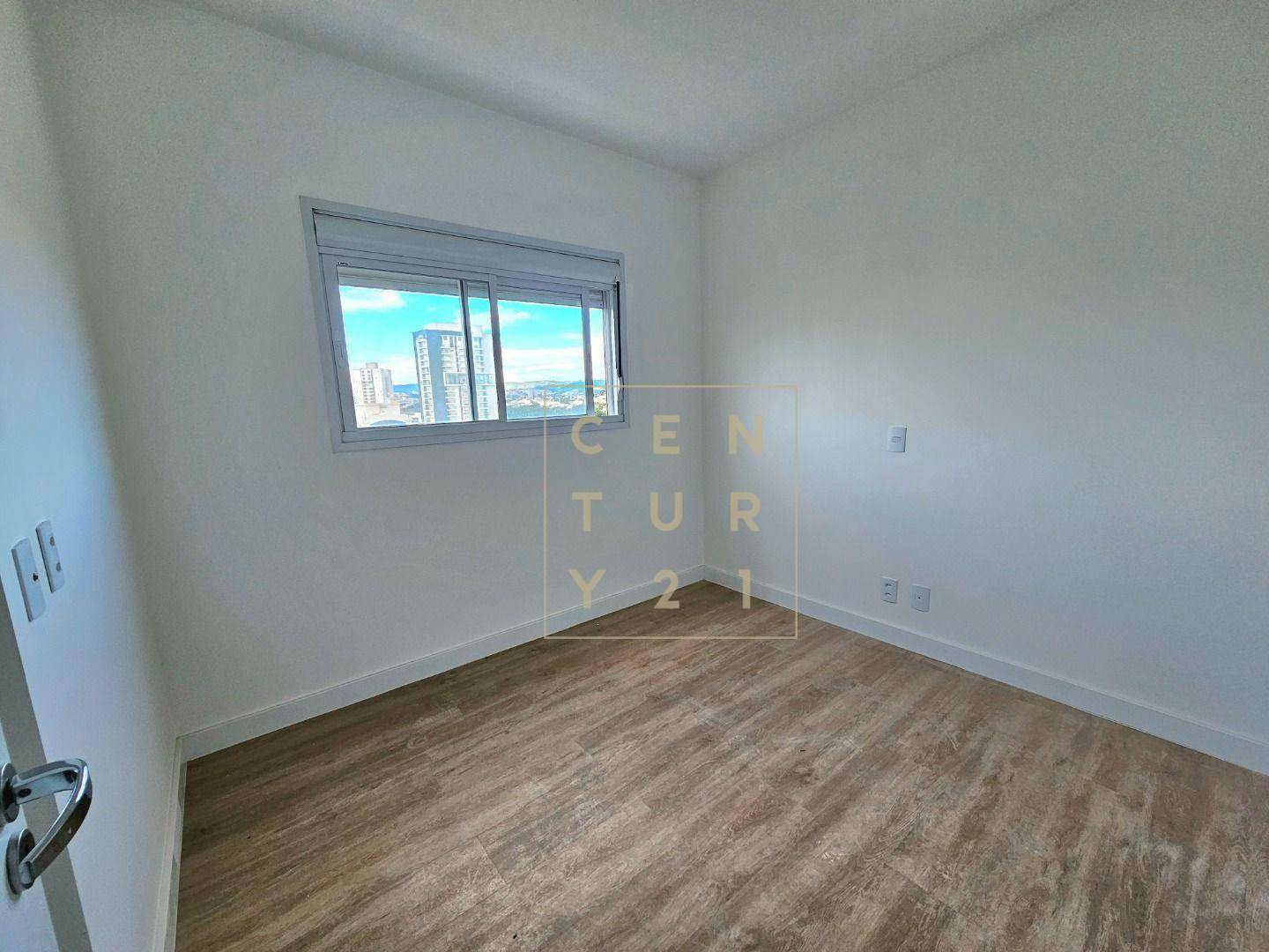 Apartamento para alugar com 4 quartos, 166m² - Foto 8